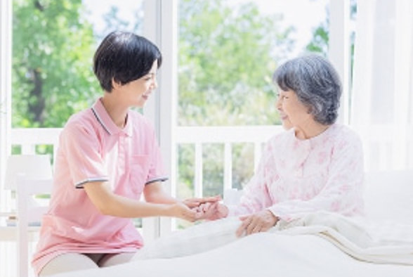 【老人保健施設ジャンボ緑風会】「生活を支える看護」へのシフトを考えている看護師さん募集◎夜勤相談可 3
